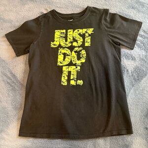 The Nike Tee Black Athletic Cut Just Do It Tee Size Large Boys